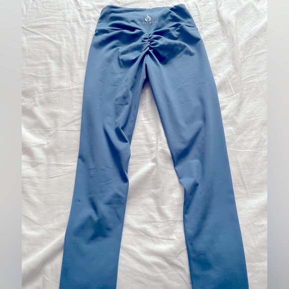 royal blue Ryderwear scrunch bum leggings - Picture 2 of 4